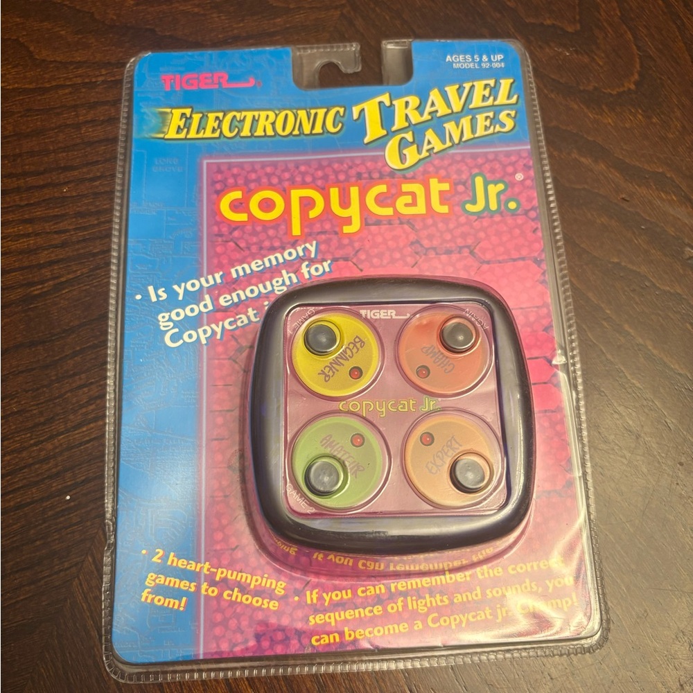 Vintage 1993 Tiger Electronic Travel Games Copycat Jr. NWT
